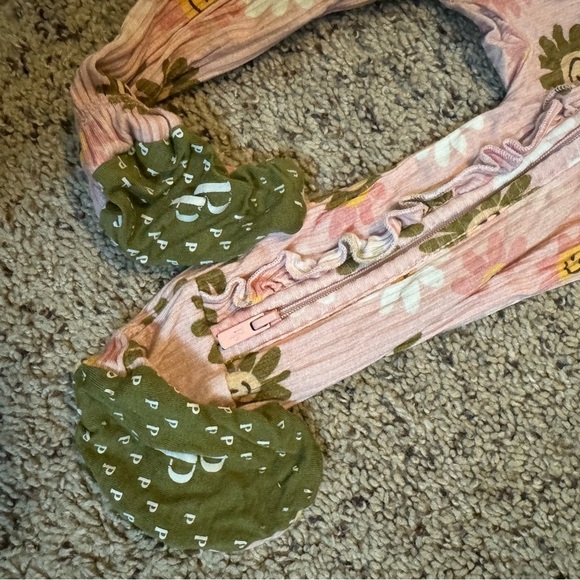 Posh Peanut Flower Power Ruffle Floral Kids Footie PJ - Picture 4 of 6